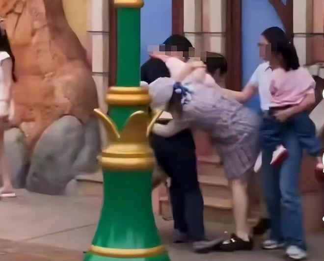 ：多次劝说无果现场曝光回应大妈高铁车厢集体跳舞后续(图7)